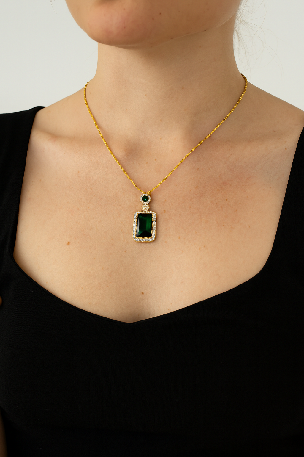 Emerald Empress Neklace
